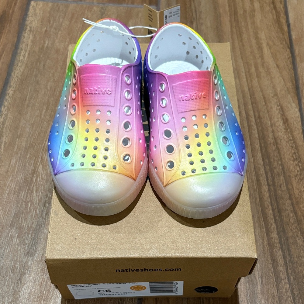 Native Kids Multicolor Slip-On Water Shoes size C6 NWT